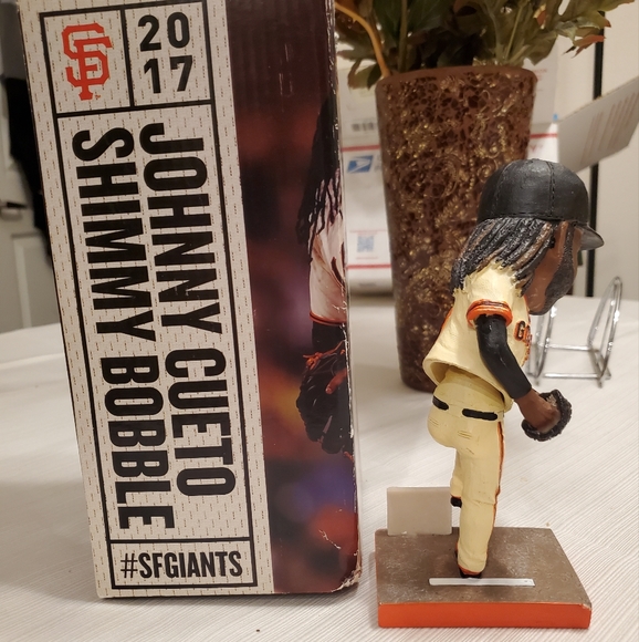 JOHNNY CUETO SHIMMY BOBBLE HEAD 2017 # SF GIANTS - Picture 6 of 13